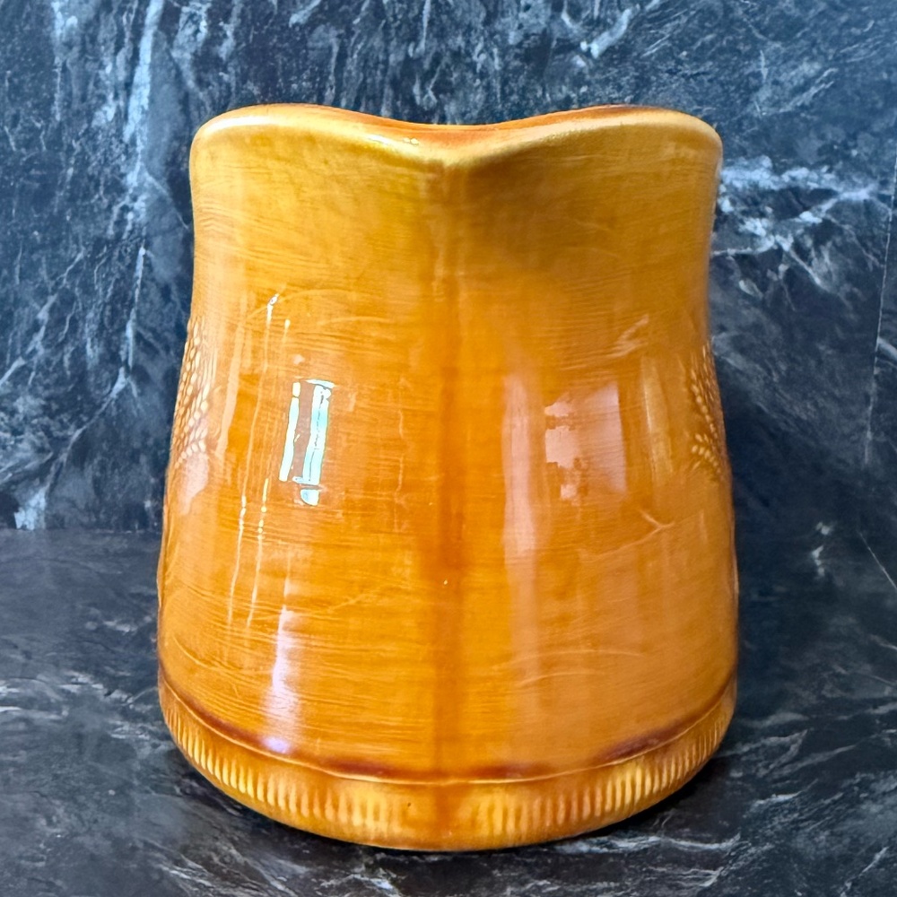 FRANCISCAN Wheat Pitcher - Picture 4 of 13